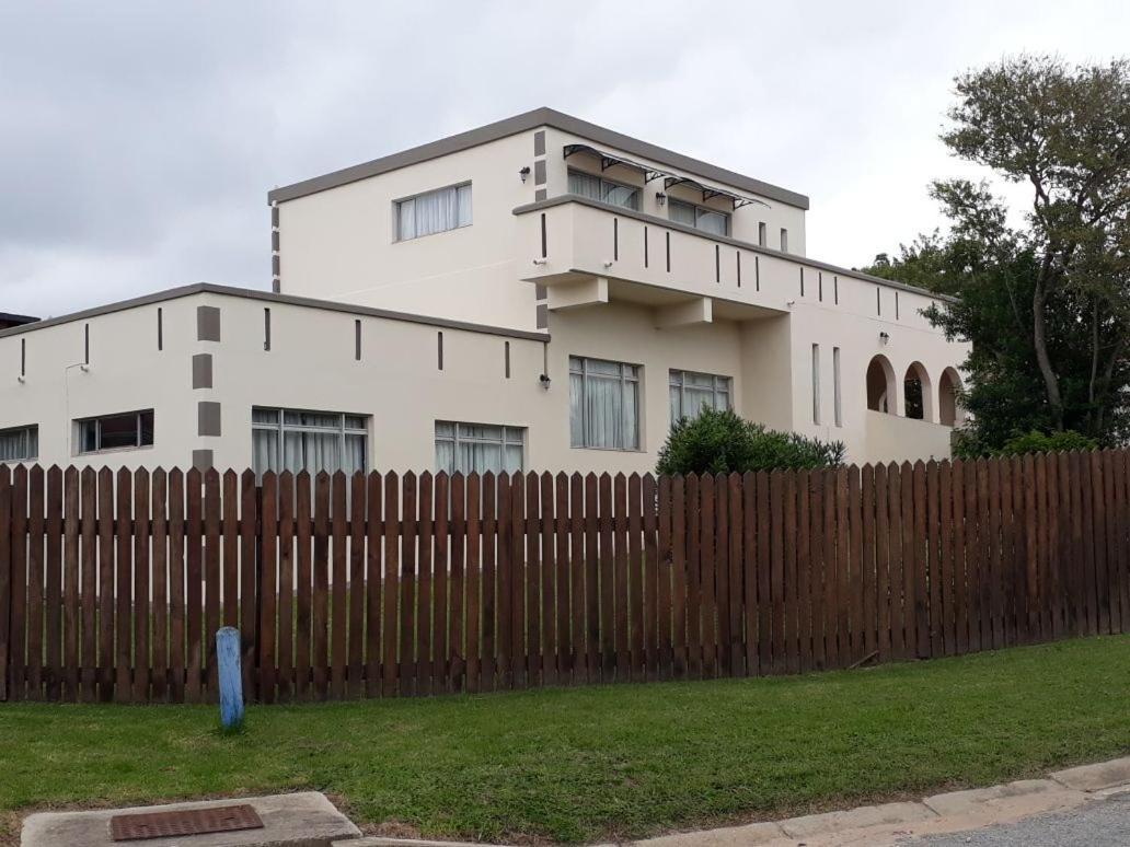Kasteel B&B Plettenberg Bay Exterior photo